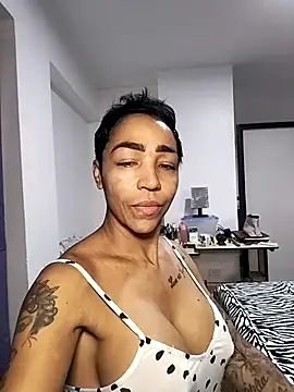 Snapshot of Alison_fitness chatting on October 28, 2025, 10:30 am Alison fitness online show from October 28, 2025, 10:30 am