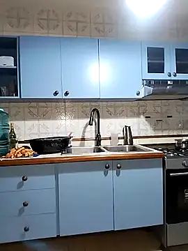 Snapshot of Alison_fitness chatting on October 29, 2025, 12:57 am Alison fitness online show from October 29, 2025, 12:57 am