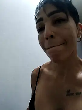 Snapshot of Alison_fitness chatting on October 31, 2025, 9:16 pm Alison fitness online show from October 31, 2025, 9:16 pm