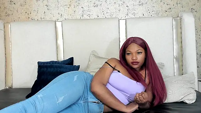 Snapshot of Candy_Bony chatting on March 7, 2025, 9:59 pm Candy Bony online show from March 7, 2025, 9:59 pm