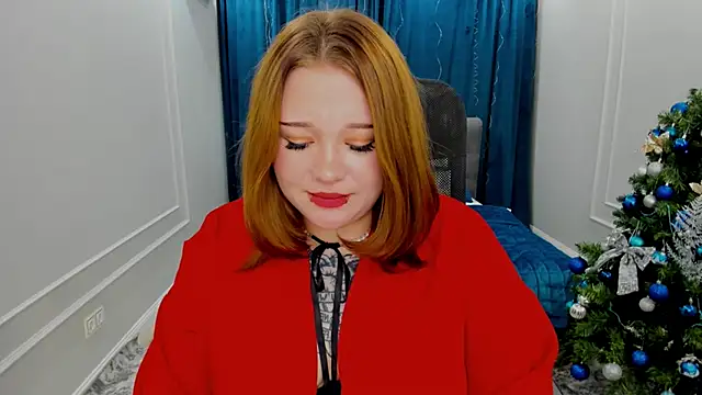 MoonLghte online show from December 26, 2024, 8:53 pm