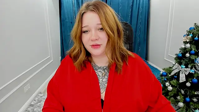 MoonLghte online show from January 8, 2025, 6:41 pm