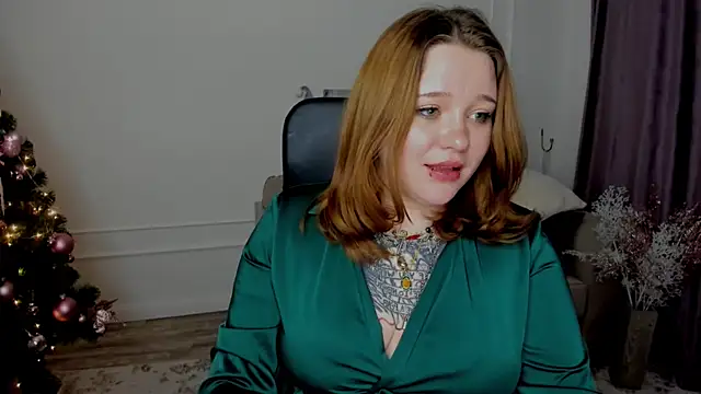 MoonLghte online show from January 12, 2025, 1:53 am