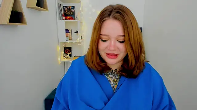 MoonLghte online show from January 12, 2025, 7:53 pm