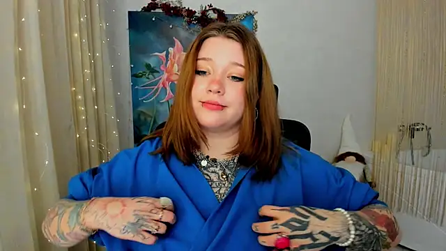 MoonLghte online show from January 13, 2025, 7:31 pm
