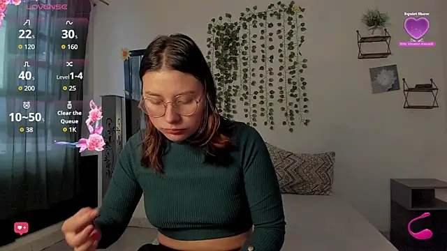 Noellesable online show from September 27, 2025, 5:29 pm