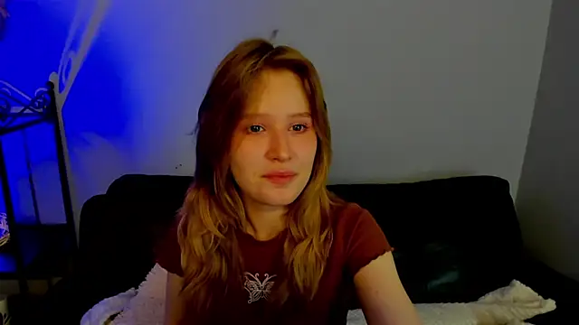 Snapshot of EvaStevs chatting on December 13, 2024, 5:21 pm EvaStevs online show from December 13, 2024, 5:21 pm