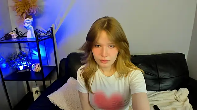Snapshot of EvaStevs chatting on December 14, 2024, 7:14 pm EvaStevs online show from December 14, 2024, 7:14 pm
