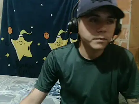 Horny dirty boy online show from January 6, 2025, 11:20 pm