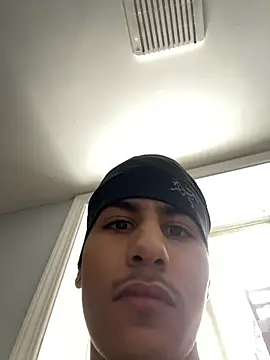 Snapshot of johnycash21 chatting on January 18, 2026, 2:43 pm johnycash21 online show from January 18, 2026, 2:43 pm