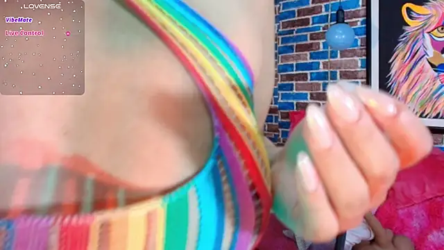 sweet kitty0110 online show from February 12, 2025, 10:48 pm