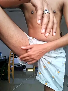 shan  22 online show from December 14, 2024, 2:12 am