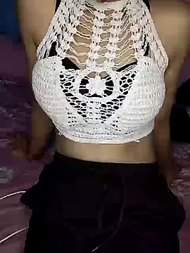 Snapshot of Aaliyalove1 chatting on February 3, 2025, 8:57 pm Aaliyalove1 online show from February 3, 2025, 8:57 pm