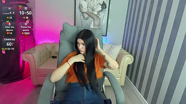 Snapshot of Tiffany_lab chatting on March 7, 2025, 6:35 am Tiffany lab online show from March 7, 2025, 6:35 am
