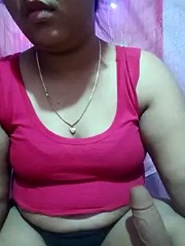 Super-Couple online show from December 3, 2025, 6:39 pm