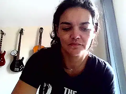 Snapshot of escritorasafada chatting on March 14, 2025, 4:09 pm escritorasafada online show from March 14, 2025, 4:09 pm