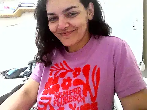 escritorasafada online show from November 3, 2025, 1:08 am