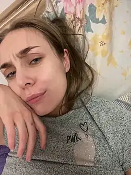 Burning girlss online show from January 5, 2025, 10:19 pm