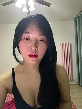 qiaomm online show from May 10, 2026, 12:32 pm