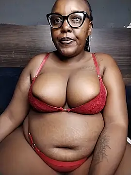 CHERRYYUMMY online show from April 23, 2026, 6:14 am