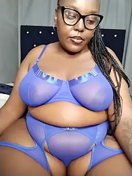 CHERRYYUMMY online show from May 7, 2026, 8:36 pm
