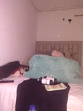 milf venus online show from October 27, 2025, 10:14 pm