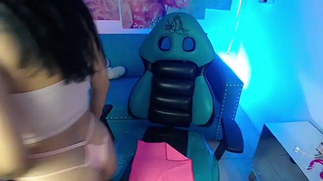 Sofi hot 4m online show from December 22, 2025, 3:42 pm