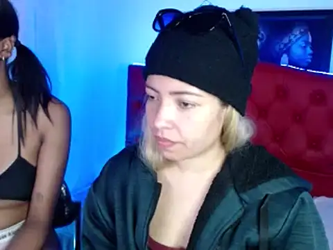 MISSANDRE4 online show from December 26, 2024, 7:49 pm