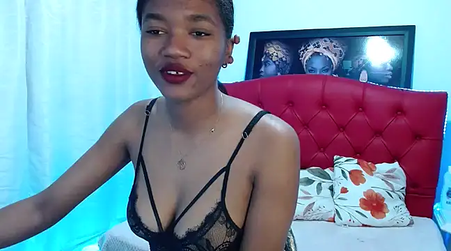 MISSANDRE4 online show from December 28, 2024, 2:10 pm