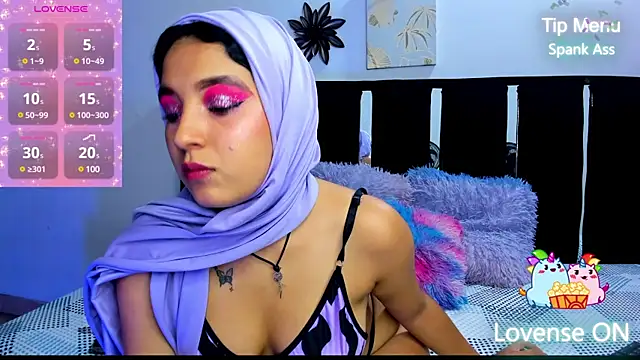 Snapshot of Naila_Dalal chatting on January 13, 2025, 2:28 am Naila Dalal online show from January 13, 2025, 2:28 am