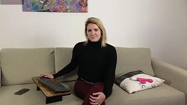 NoraNoxx online show from January 28, 2025, 4:52 pm