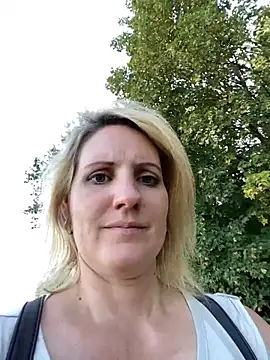 NoraNoxx online show from July 28, 2026, 5:12 pm