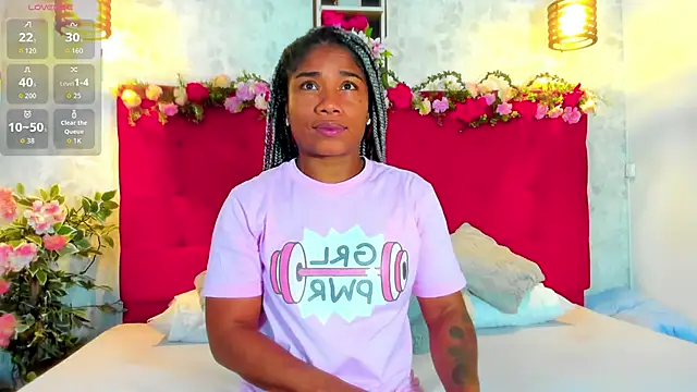 Snapshot of SilvannaFit chatting on September 29, 2025, 11:48 am SilvannaFit online show from September 29, 2025, 11:48 am