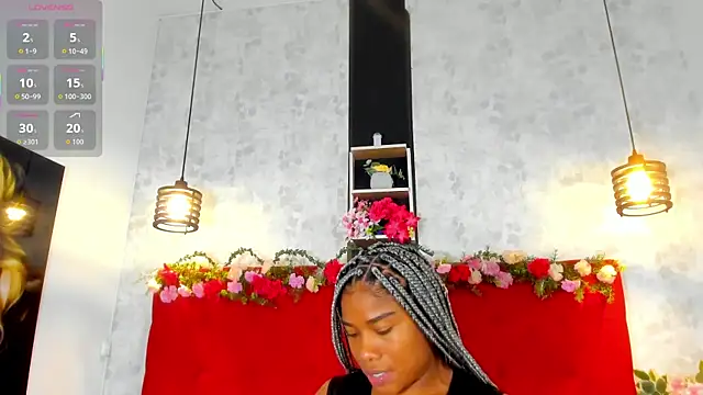 Snapshot of SilvannaFit chatting on October 3, 2025, 12:13 pm SilvannaFit online show from October 3, 2025, 12:13 pm