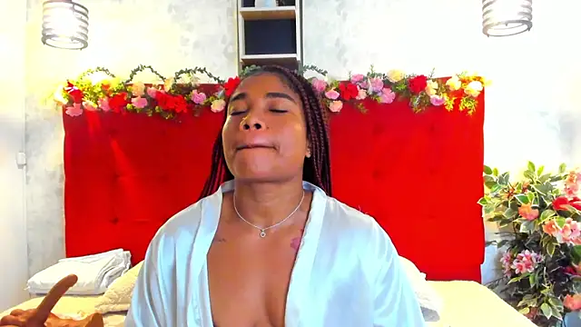 SilvannaFit online show from April 29, 2026, 5:30 pm