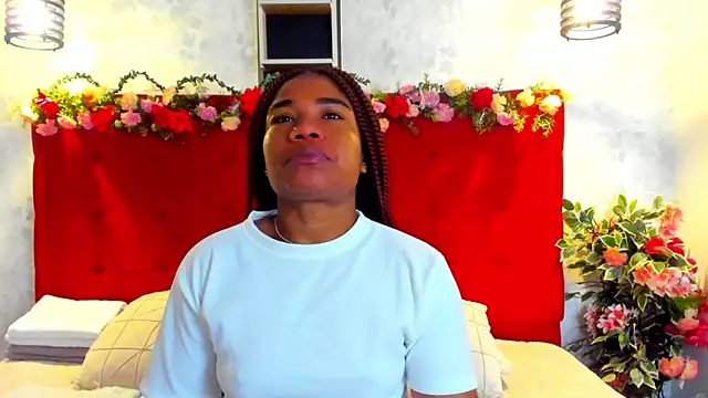 SilvannaFit online show from May 3, 2026, 10:10 am