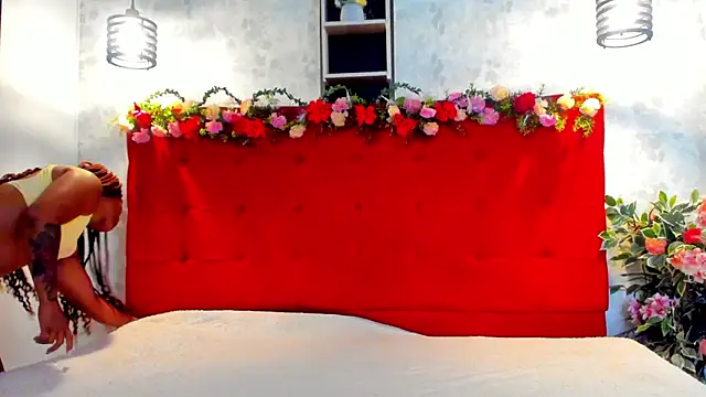SilvannaFit online show from May 6, 2026, 11:48 am
