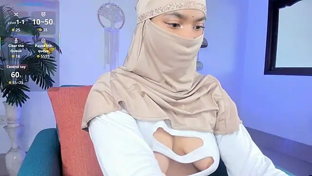 Snapshot of saray_halam chatting on September 25, 2025, 6:11 pm saray halam online show from September 25, 2025, 6:11 pm