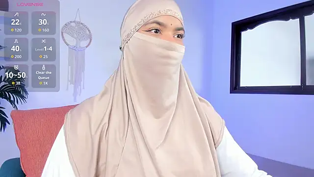 Snapshot of saray_halam chatting on October 8, 2025, 6:16 pm saray halam online show from October 8, 2025, 6:16 pm