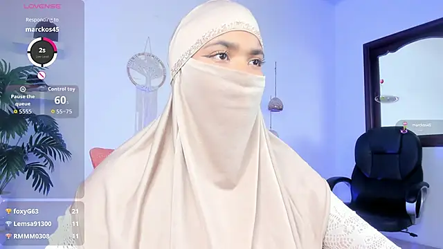 Snapshot of saray_halam chatting on October 10, 2025, 6:18 pm saray halam online show from October 10, 2025, 6:18 pm