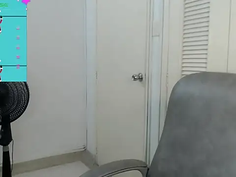 Snapshot of nicoll_crazzy chatting on December 20, 2025, 2:57 pm nicoll crazzy online show from December 20, 2025, 2:57 pm