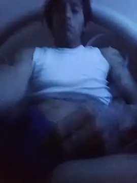 Snapshot of carloshot31 chatting on March 28, 2026, 8:25 am carloshot31 online show from March 28, 2026, 8:25 am