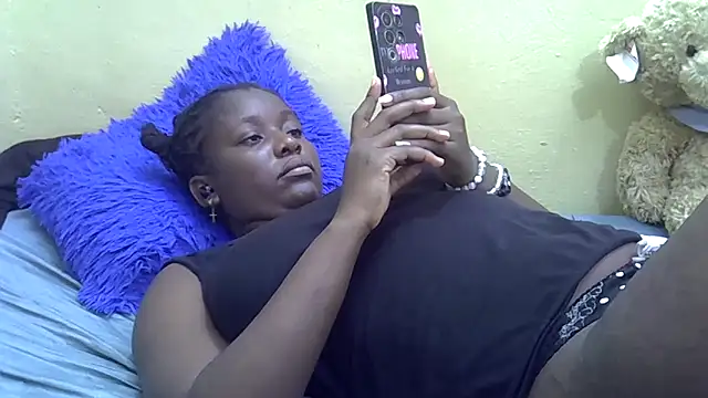 Snapshot of Harrisamor chatting on September 22, 2025, 10:45 pm Harrisamor online show from September 22, 2025, 10:45 pm