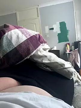 AmberTaylorXxx online show from November 9, 2025, 2:37 pm