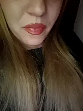 SUSELLAM1 online show from February 13, 2026, 10:17 pm