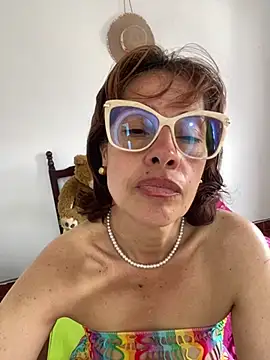 Goddess-Love- online show from February 4, 2025, 6:27 pm