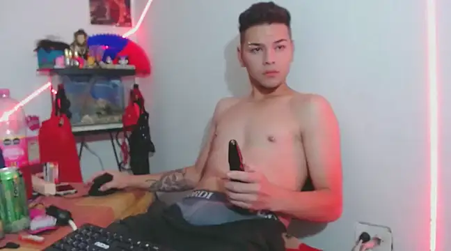 MarceloMilk online show from December 28, 2024, 6:39 am