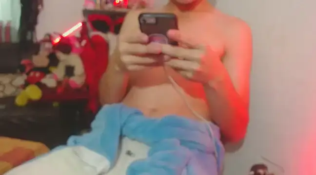 MarceloMilk online show from December 29, 2024, 5:22 pm