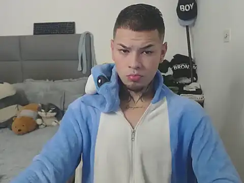 MarceloMilk online show from September 9, 2025, 9:14 pm