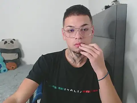 MarceloMilk online show from September 13, 2025, 10:42 pm